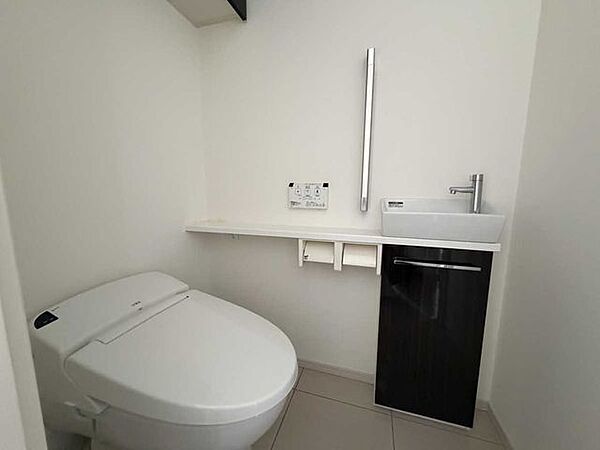 トイレを拡大表示