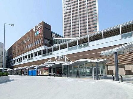 東急東横線、目黒線「武蔵小杉」駅 160m