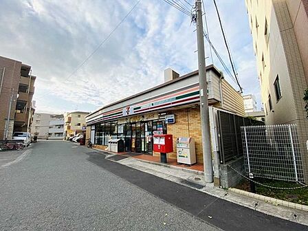 セブン-イレブン 川崎馬絹東店 340m