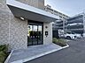 その他：駐車場や駐輪場等の敷地内共用施設との行き来が可能なサブエントランス