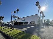 Riviera Plaza 250m