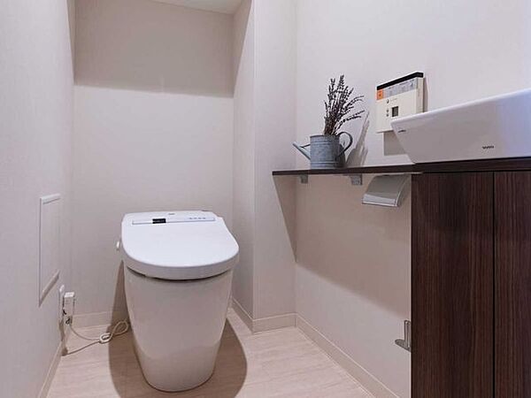 トイレを拡大表示