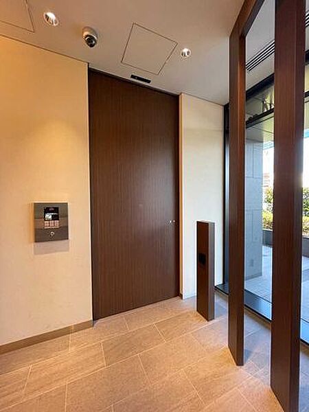 エントランスを拡大表示