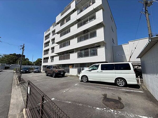 駐車場を拡大表示