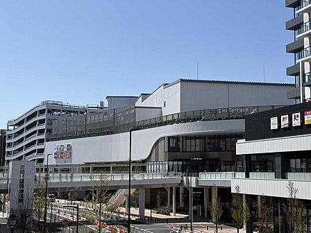 エミテラス所沢 1800m