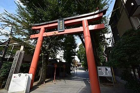 赤城神社 820m