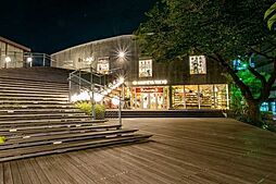 AKOMEYA TOKYO in la kagu 800m