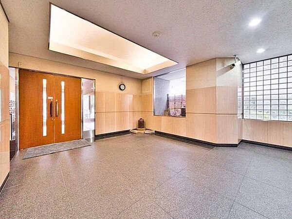 エントランスを拡大表示