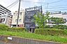 その他：真ん中の建物になります。