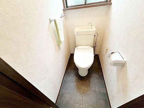 トイレを拡大表示