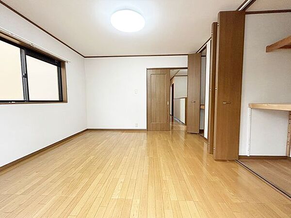 洋室を拡大表示