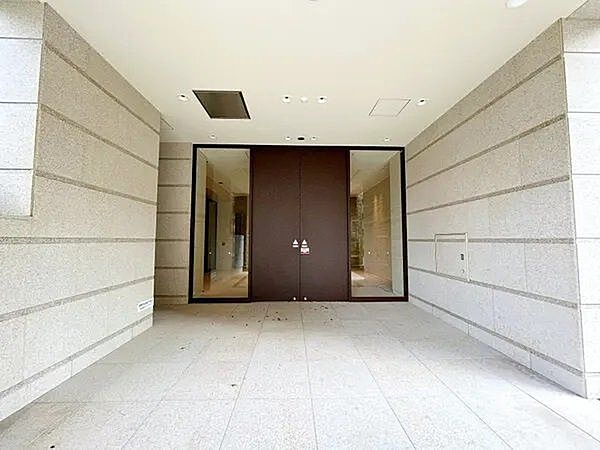 エントランスを拡大表示