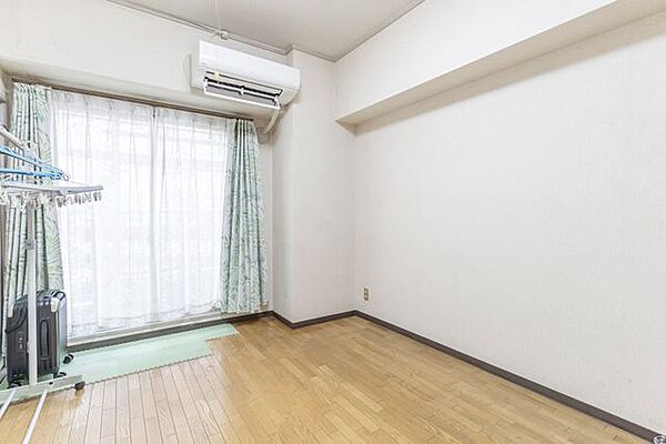 洋室を拡大表示