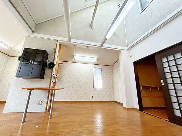 洋室を拡大表示
