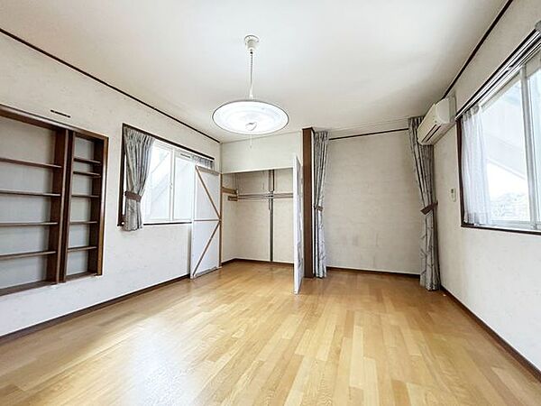 洋室を拡大表示