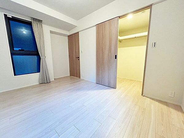 寝室を拡大表示