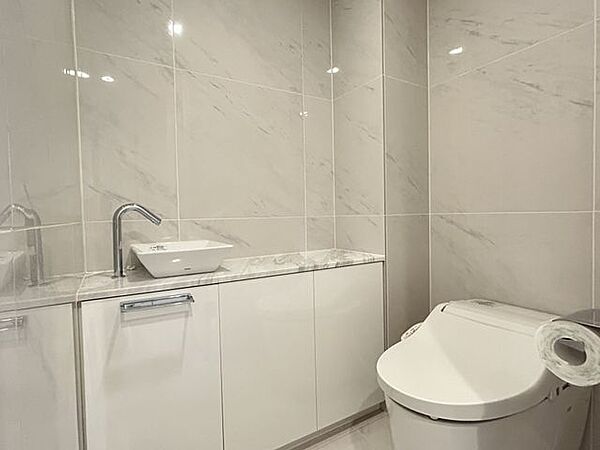 トイレを拡大表示