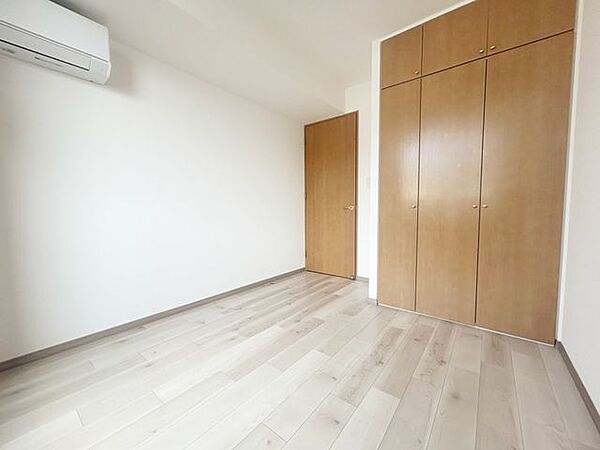 洋室を拡大表示
