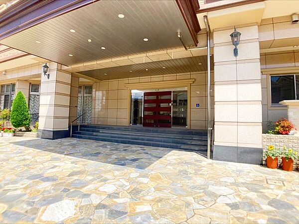 エントランスを拡大表示