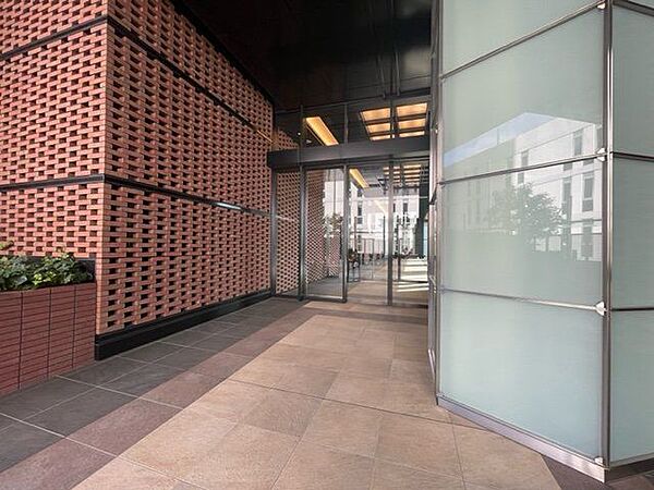 エントランスを拡大表示