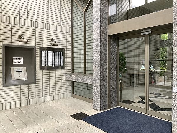 エントランスを拡大表示