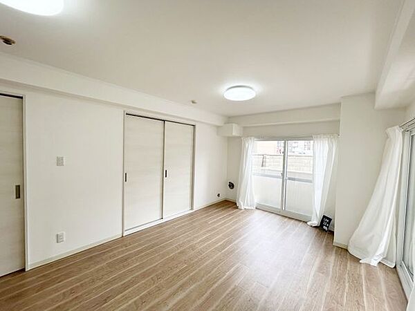 リビング/ダイニングを拡大表示