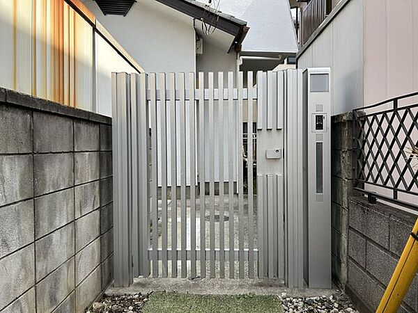 玄関を拡大表示