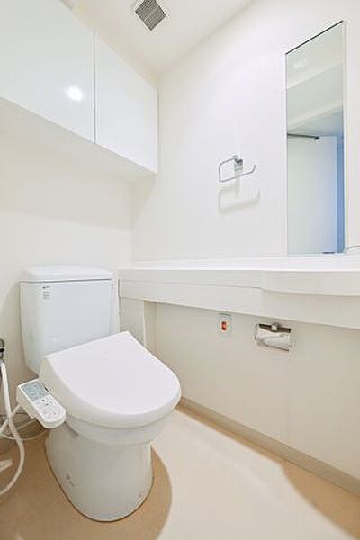 トイレを拡大表示