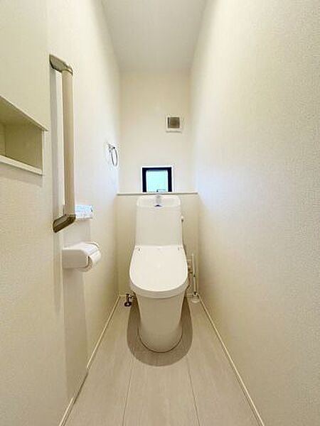 トイレを拡大表示