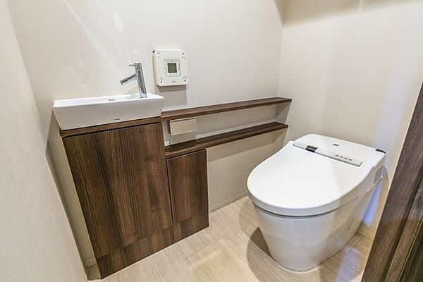 トイレを拡大表示