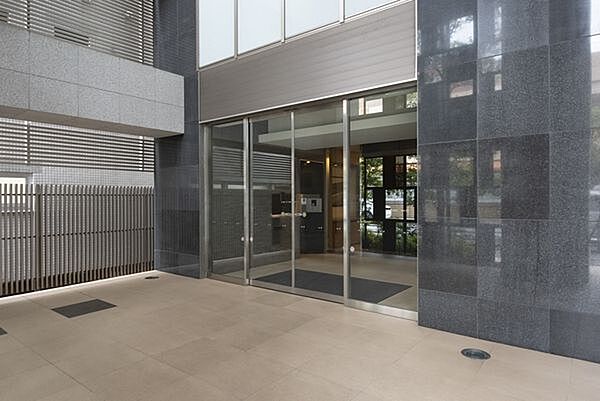 エントランスを拡大表示