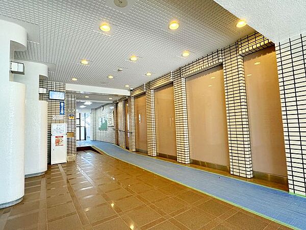 エントランスを拡大表示