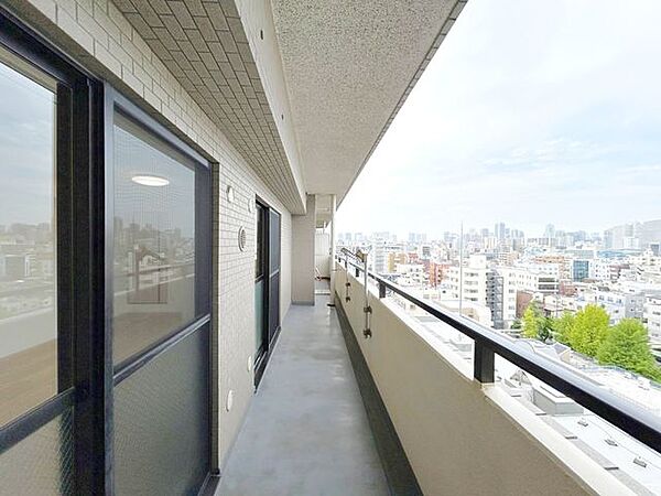 バルコニーを拡大表示
