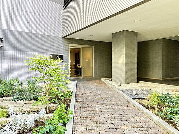 エントランスを拡大表示