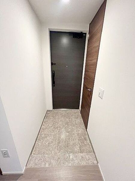 玄関を拡大表示