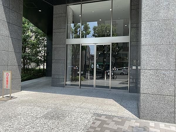 エントランスを拡大表示