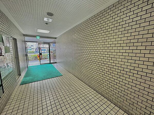 エントランスを拡大表示