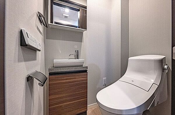 トイレを拡大表示