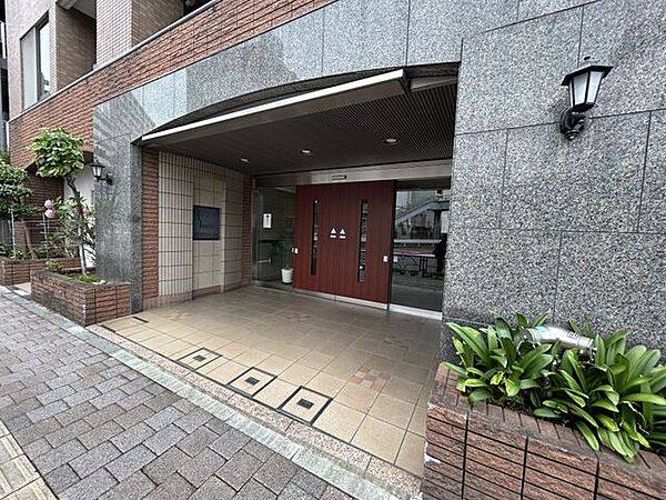 エントランスを拡大表示