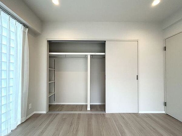 洋室を拡大表示