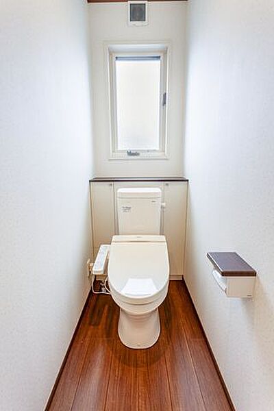 トイレを拡大表示