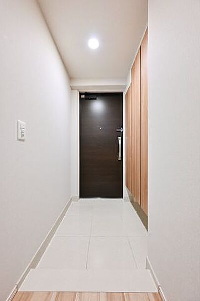 玄関を拡大表示