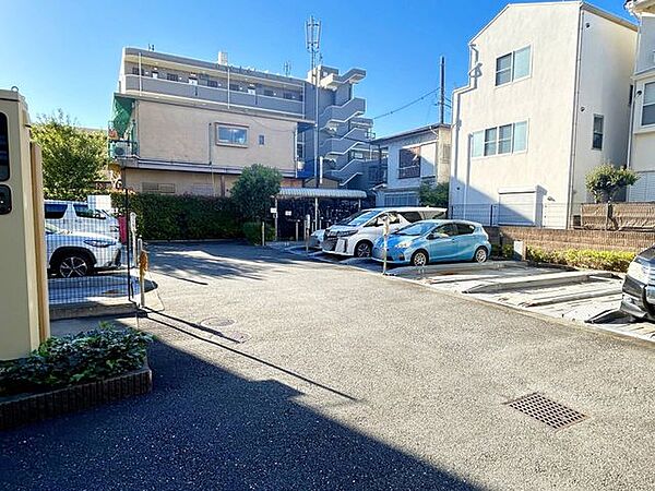 駐車場を拡大表示