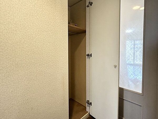 玄関を拡大表示