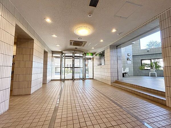 エントランスを拡大表示