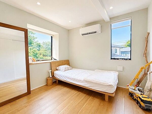 洋室を拡大表示