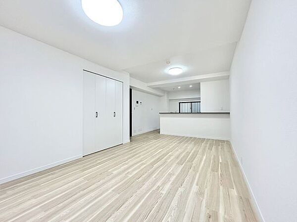 リビング/ダイニングを拡大表示