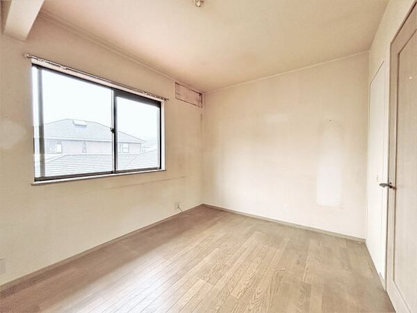 洋室を拡大表示