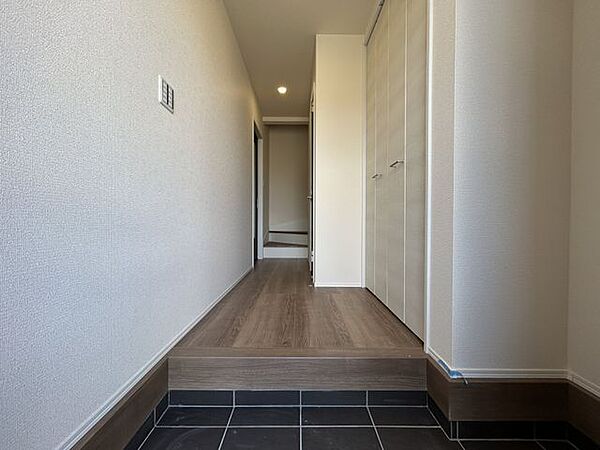 玄関を拡大表示