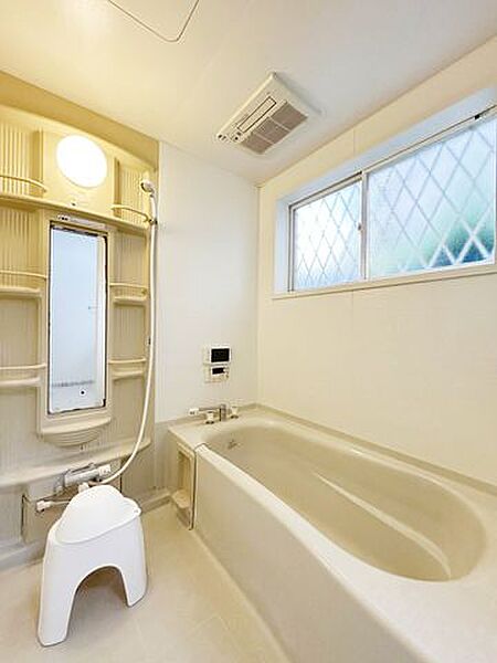 浴室を拡大表示